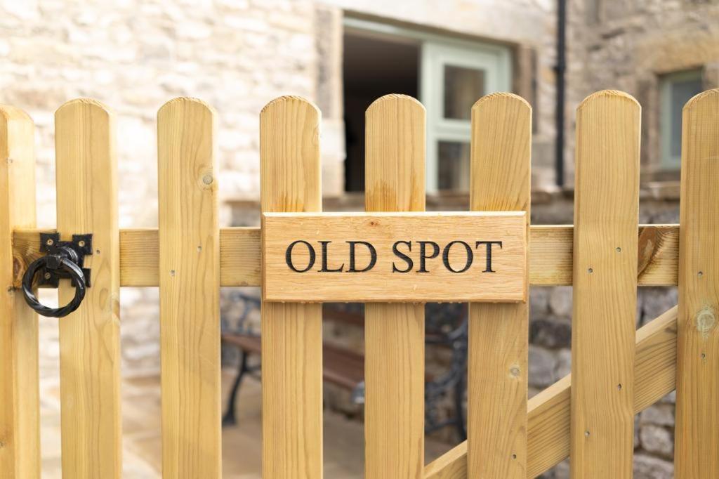 Hotel The Blind Bull Little Hucklow Exterior foto